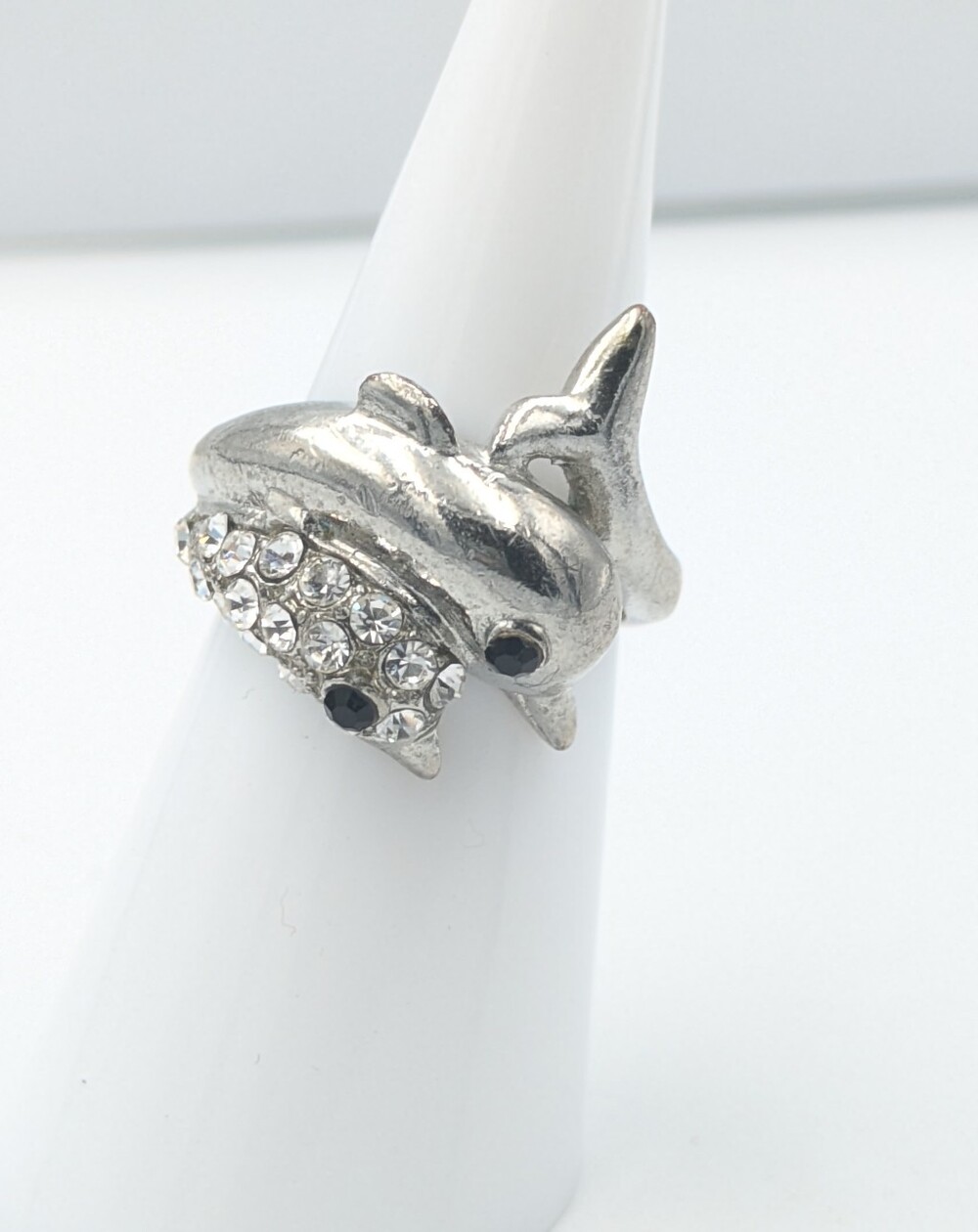 Silver tone and rhinestone two dolphins ring